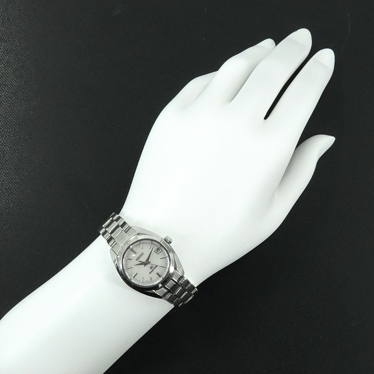 GRAND SEIKO STGF075 4J52 0AC0 Date Quartz White Shell Dial Ladies