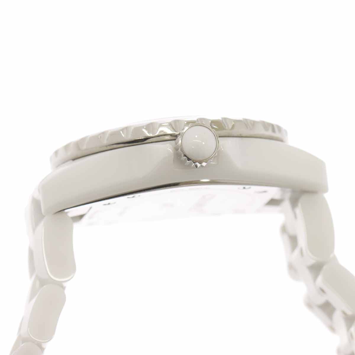 J12 H2422 33mm 8P Diamond Quartz White Shell Dial Ladies Watch