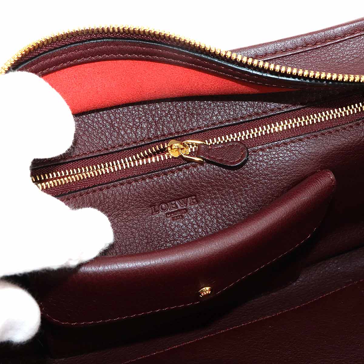 Amazona 28 Hand Bag Leather Bordeaux Anagram Purse