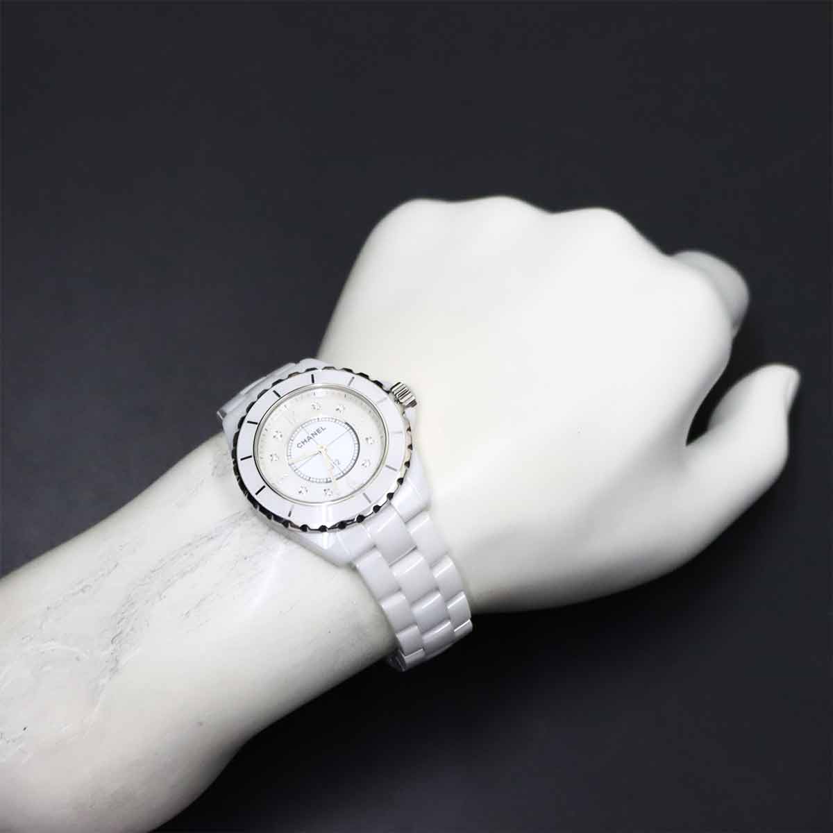 J12 38mm H3214 Diamond Ceramic Quartz White Shell Dial Mens
