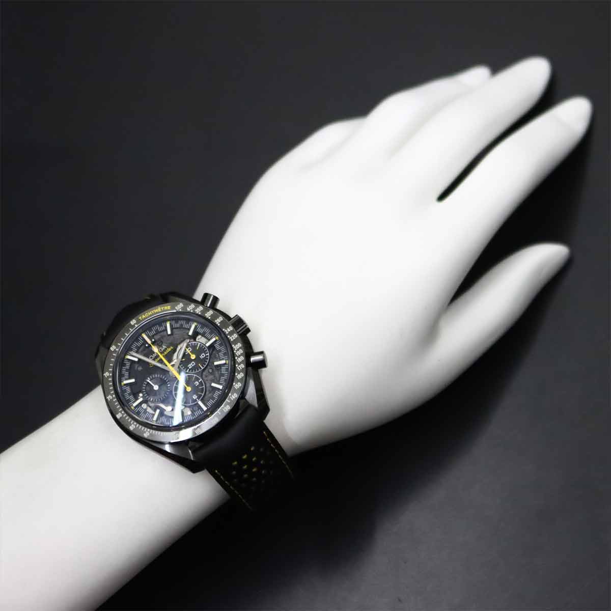 OMEGA Speedmaster Moon Watch 311 92 44 30 01 001 Apollo 8