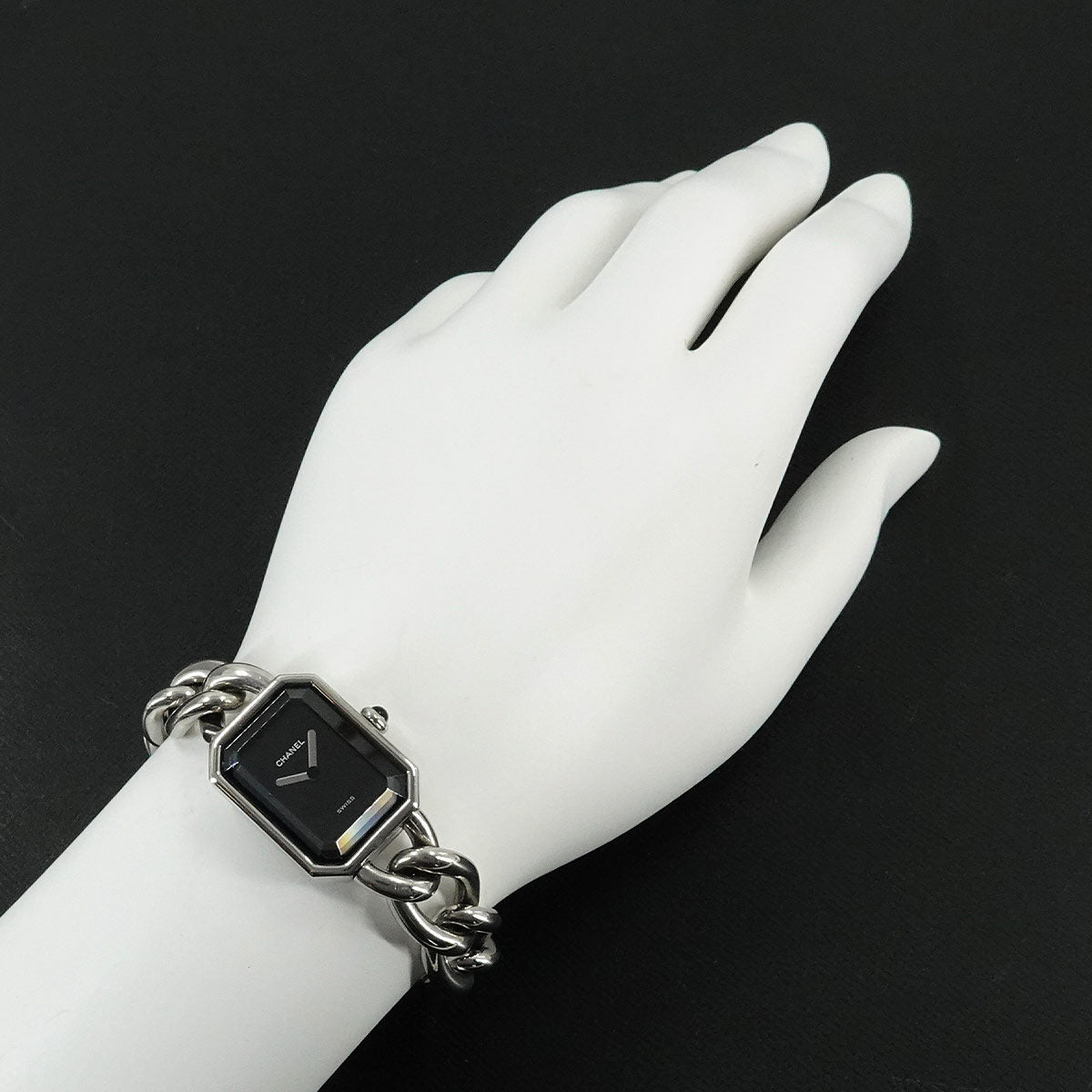 Premiere M Size H0452 Quartz Black Dial Ladies Watch