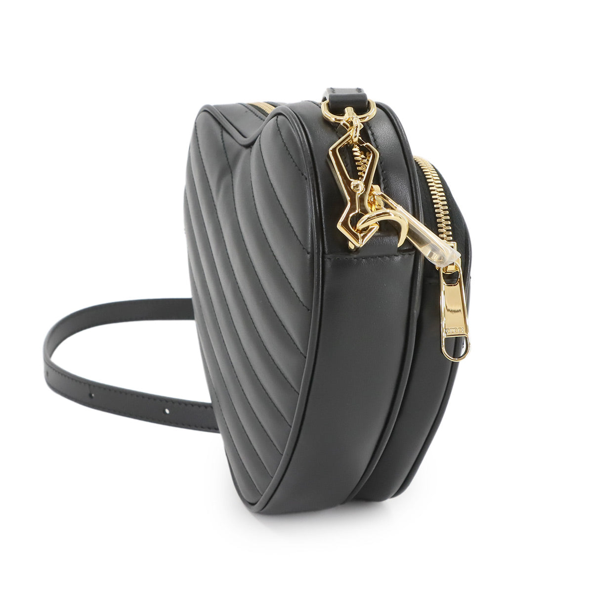 Interlocking G Heart Shoulder Bag Leather Black 751628 Purse