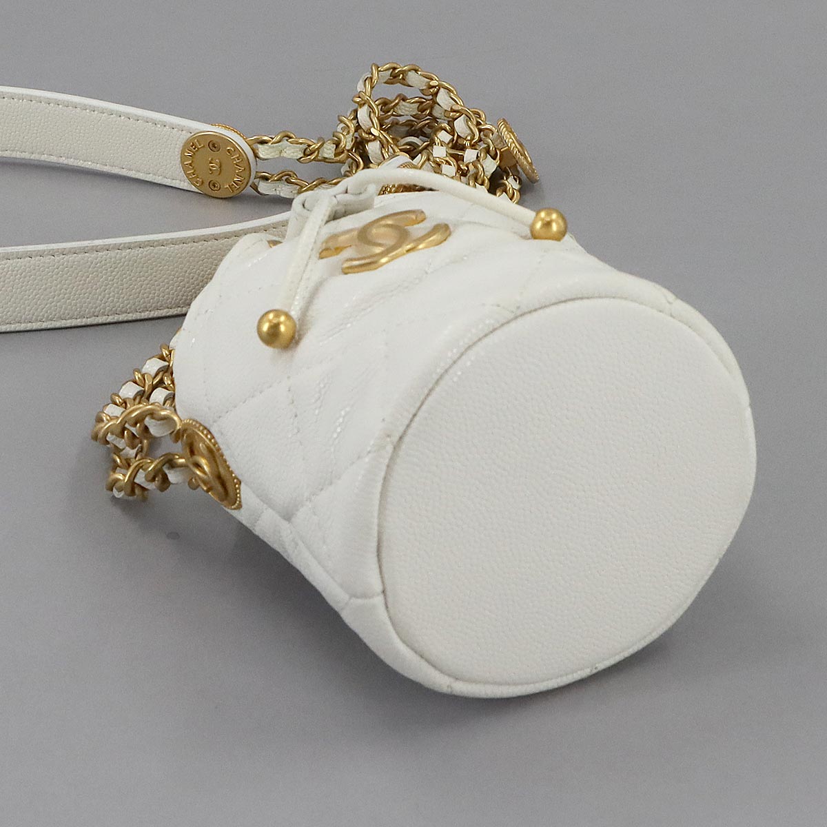 Matelase Chain Shoulder Bag Leather White