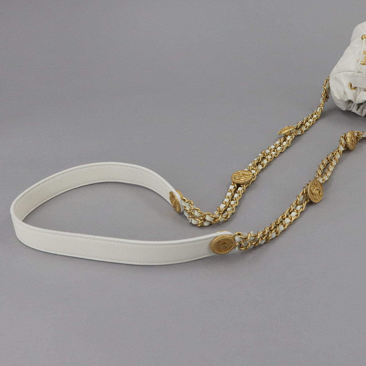 Matelase Chain Shoulder Bag Leather White