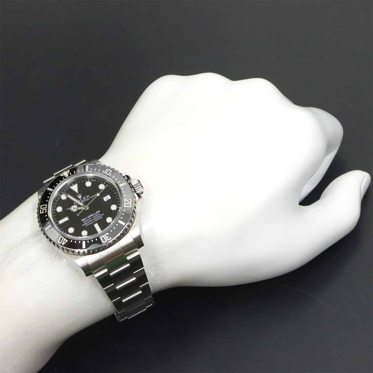 Sea-Dweller 4000 116600 Random Roulette Date Black Dial Mens