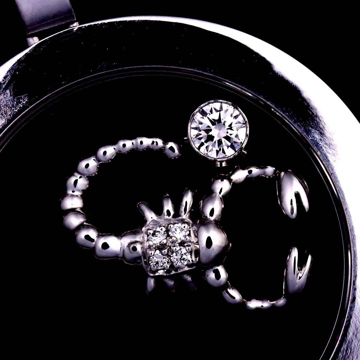 Happy Diamond Scorpio Necklace 18K White Gold 750