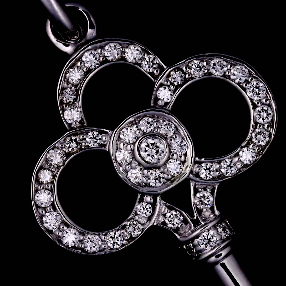 Crown Key Diamond Pendant Top 18K WG 750
