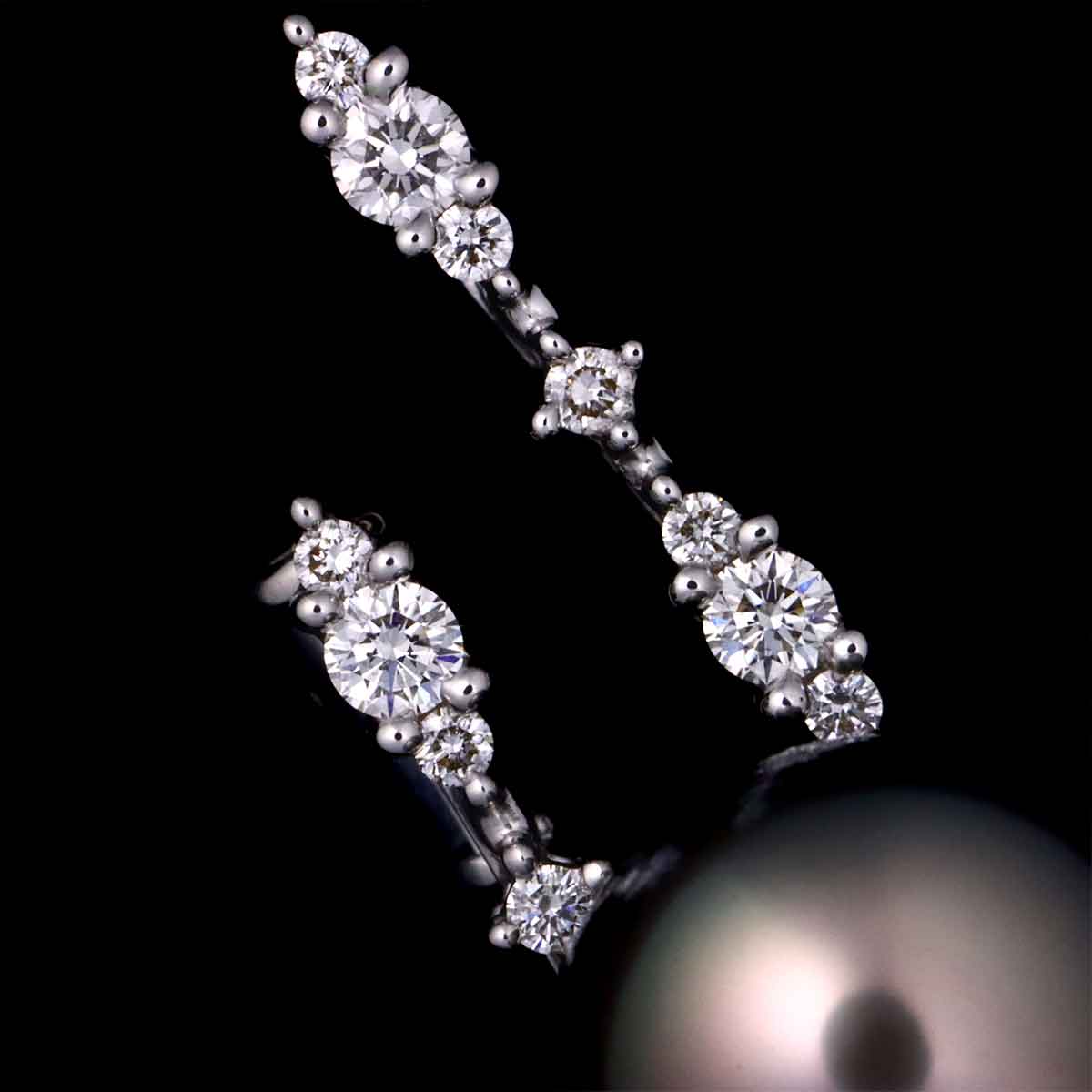 Black Pearl 10.4mm Diamond 0.50ct Brooch 18K WG 750