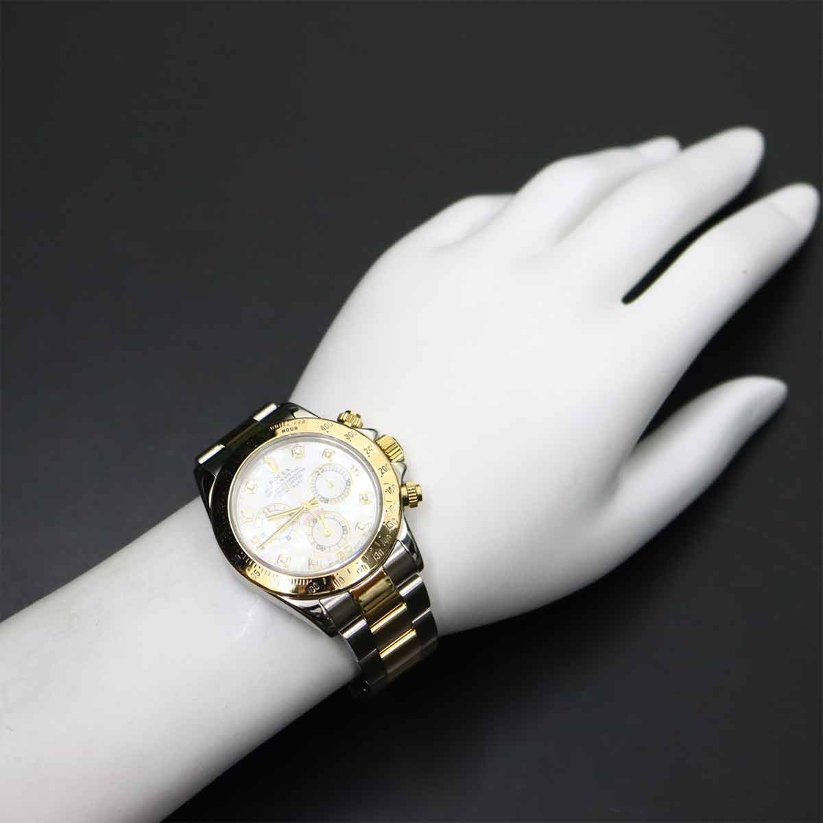 Daytona 116523NG Serial Y 750 YG White Shell Dial Mens Watch