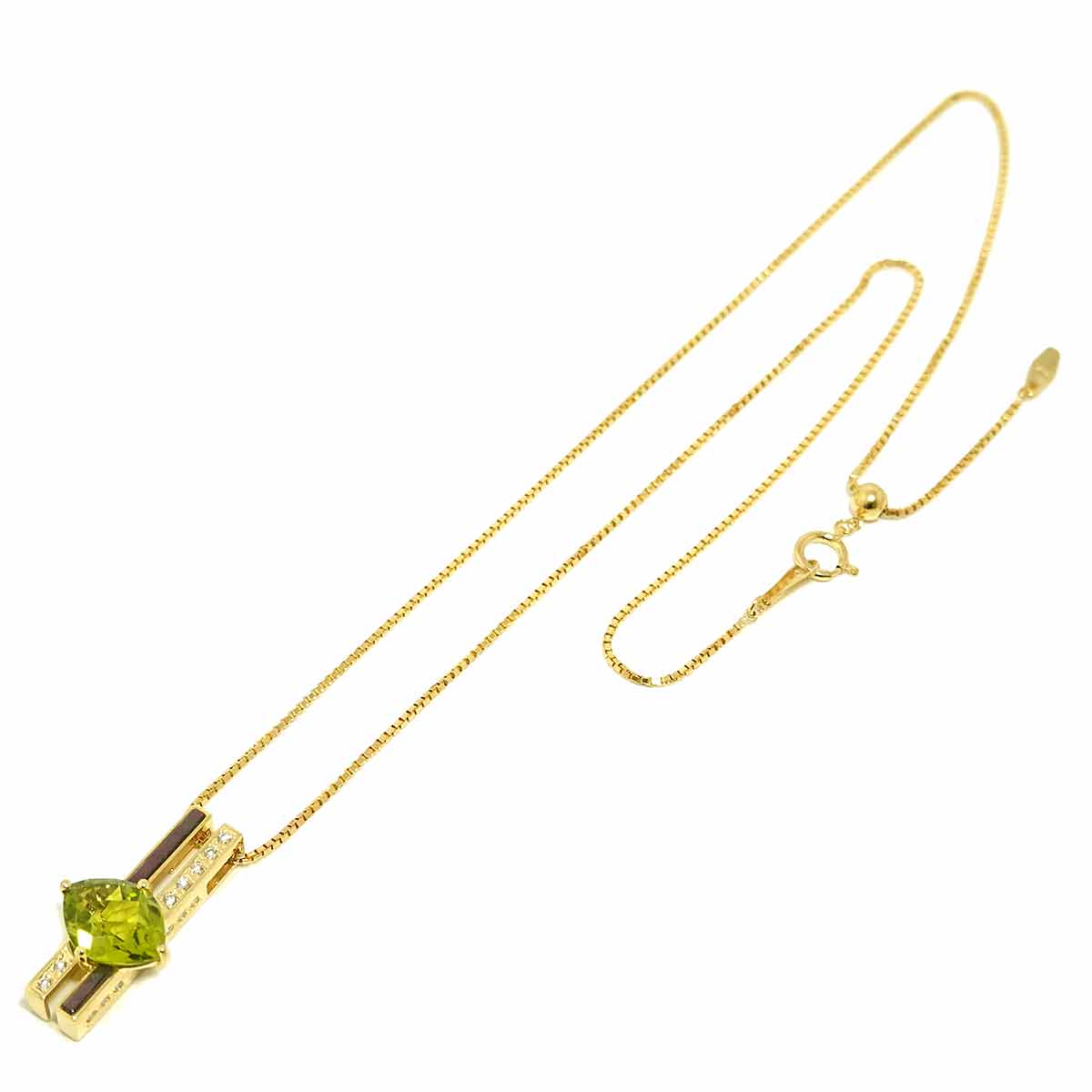 Peridot 3.07ct Diamond 0.17ct Mother of Pearl Necklace 18K YG