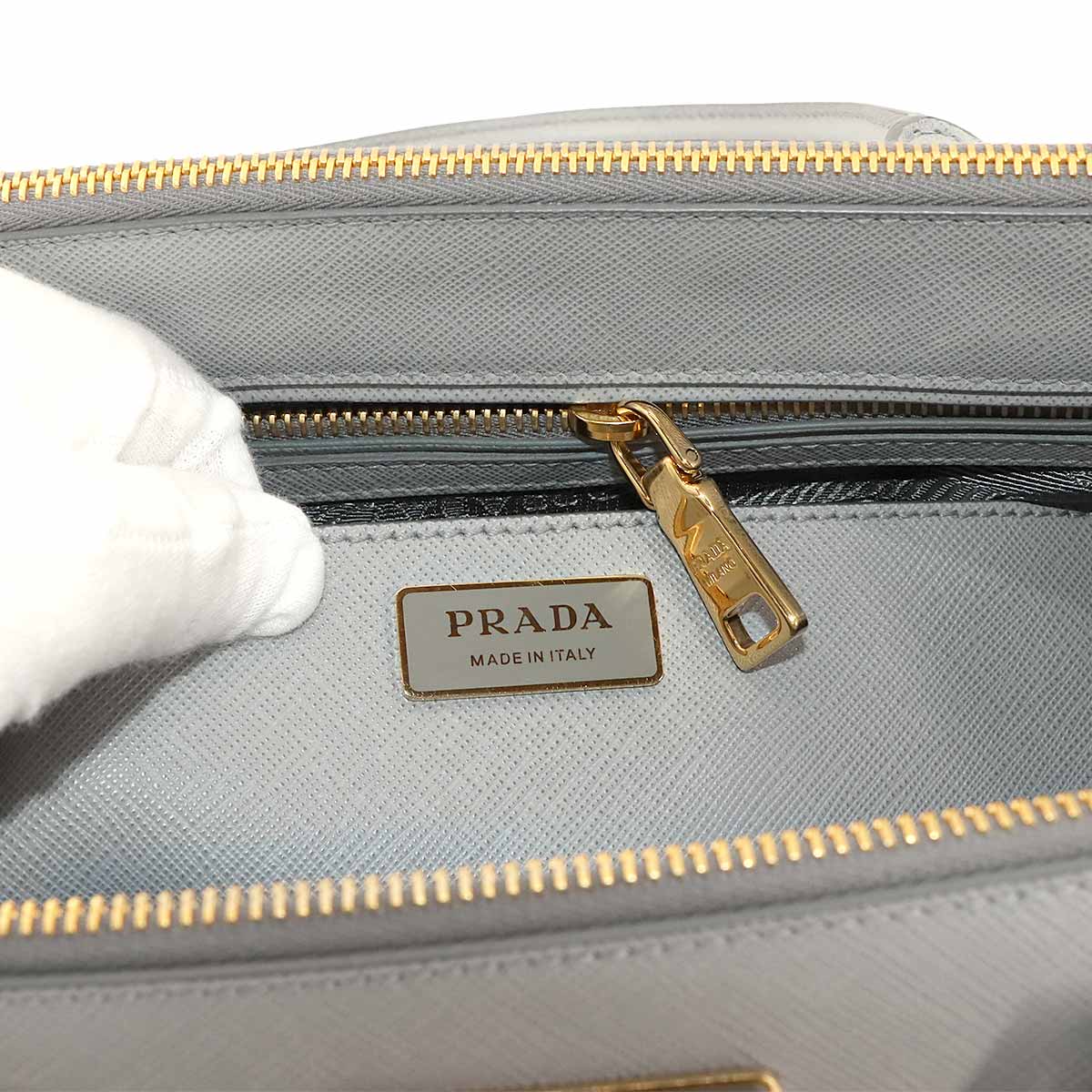 Galleria Large Hand Shoulder Bag Saffiano Leather Gray 1BA274