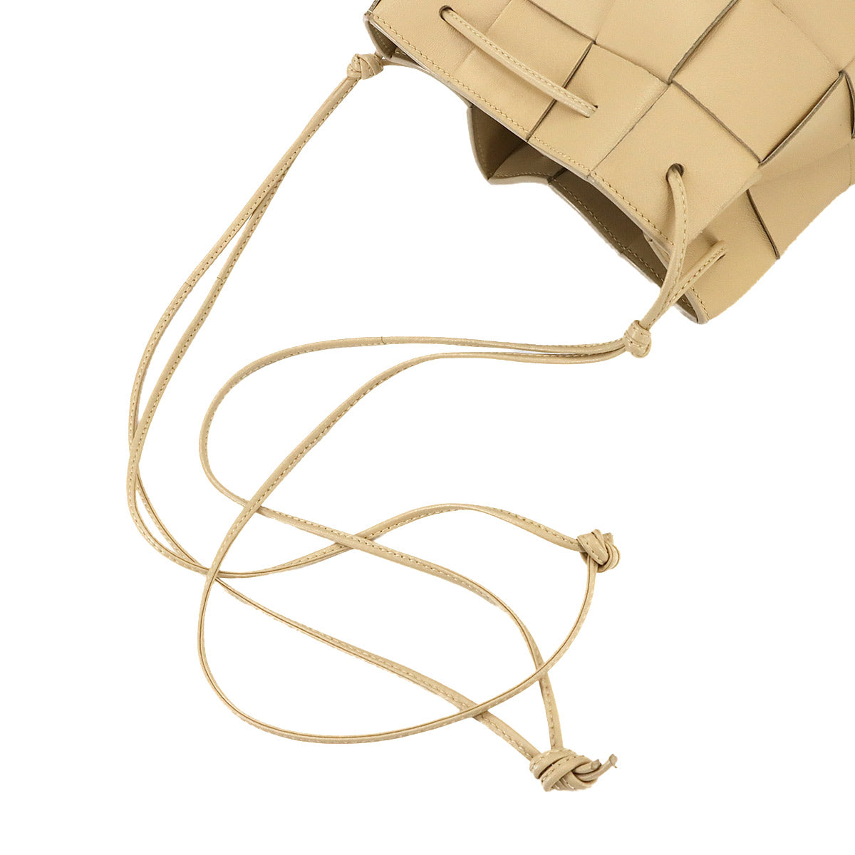 Intrecciato Small Cassette Cross Body Bucket Bag 680218