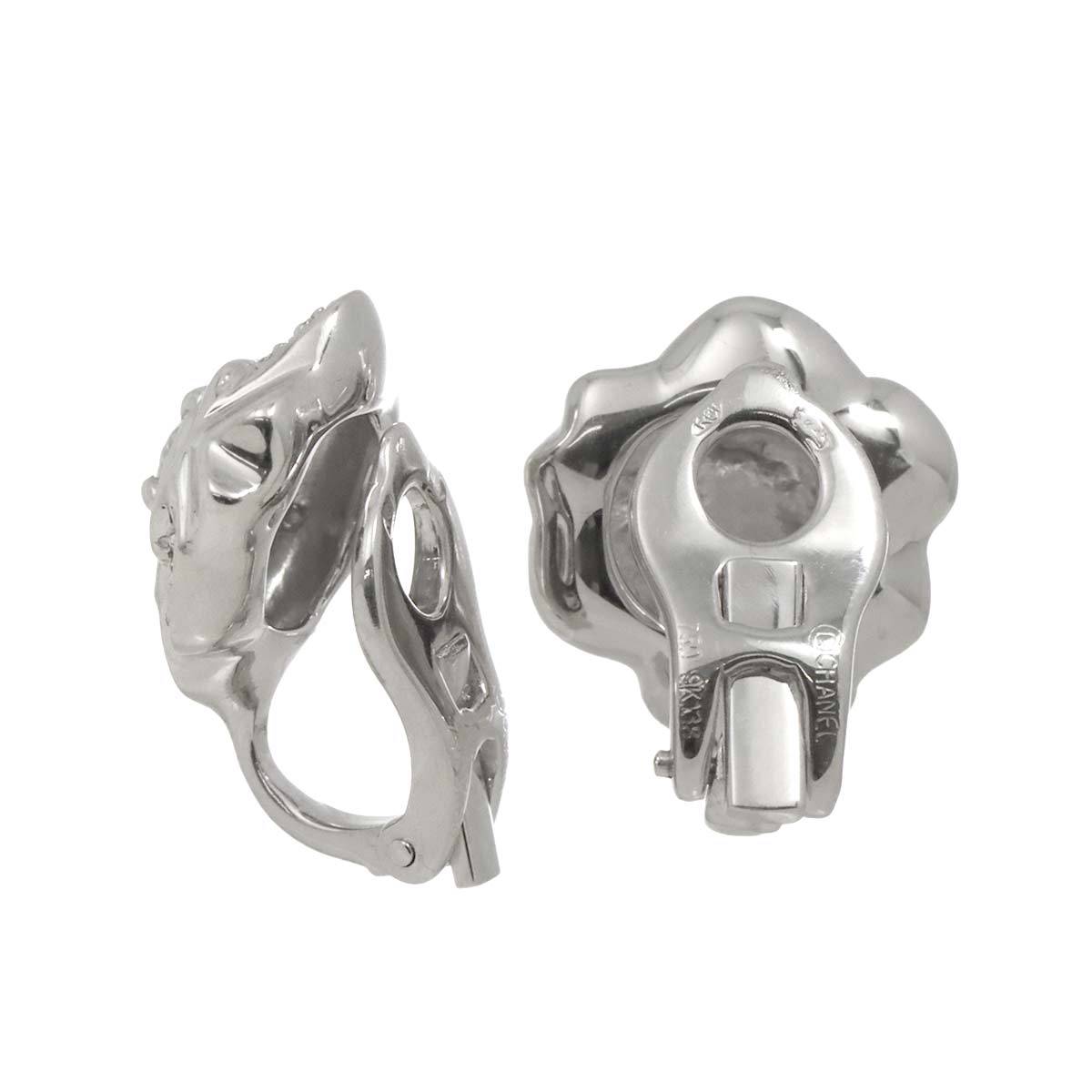 Camelia Diamond Earrings Clip on 18K WG 750