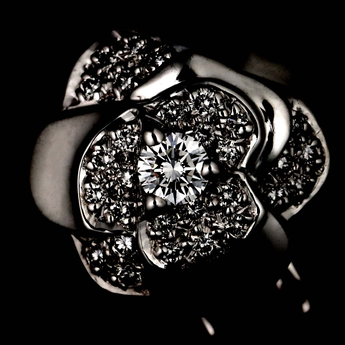 Camelia Diamond Earrings Clip on 18K WG 750