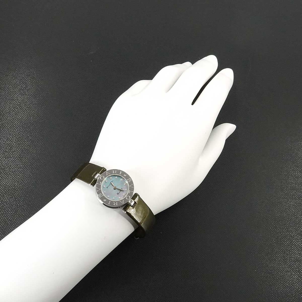 B-Zero1 BZ22S 12P Diamond Quartz Blue Shell Dial