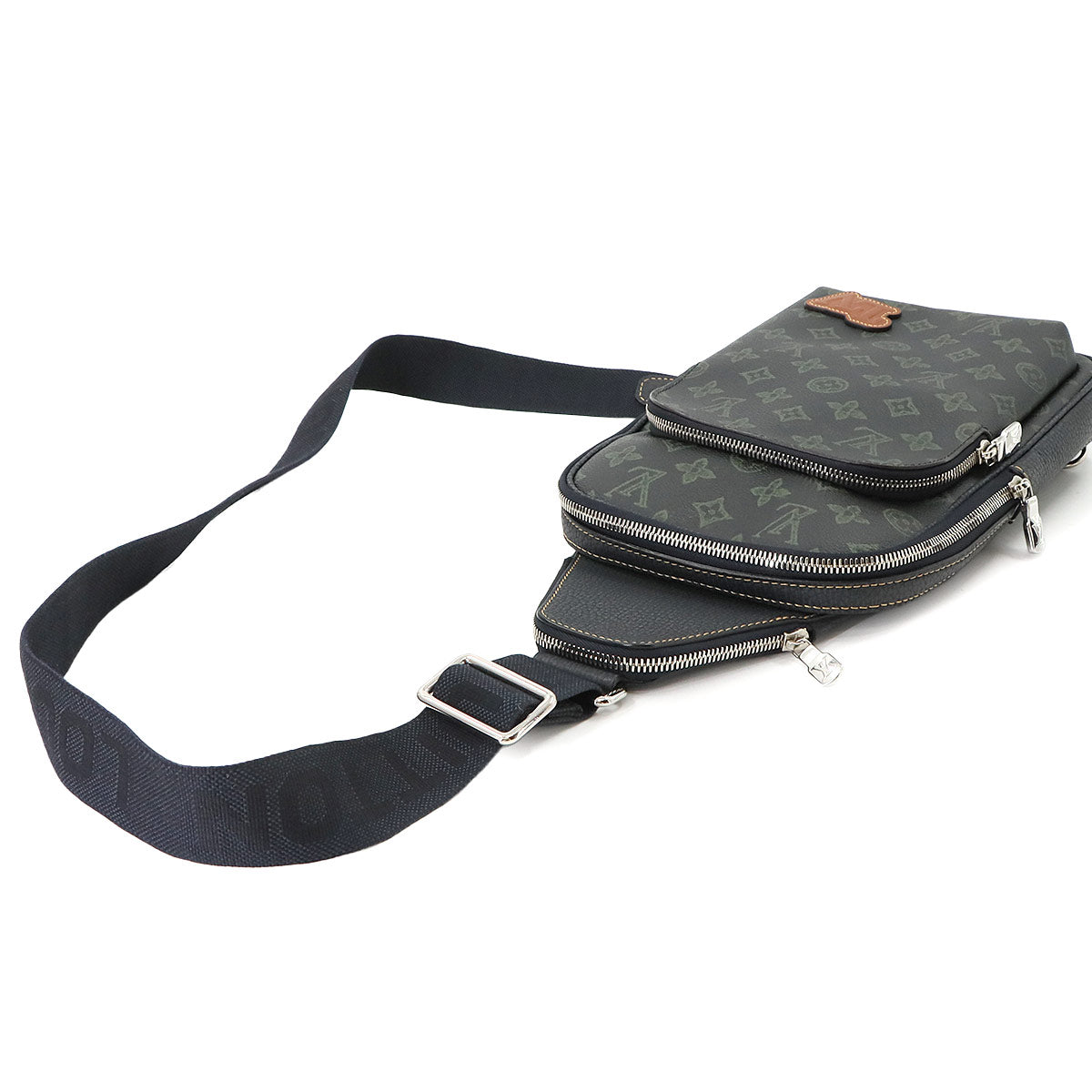 LV Fall Monogram Record Avenue Slingbag bag M46344