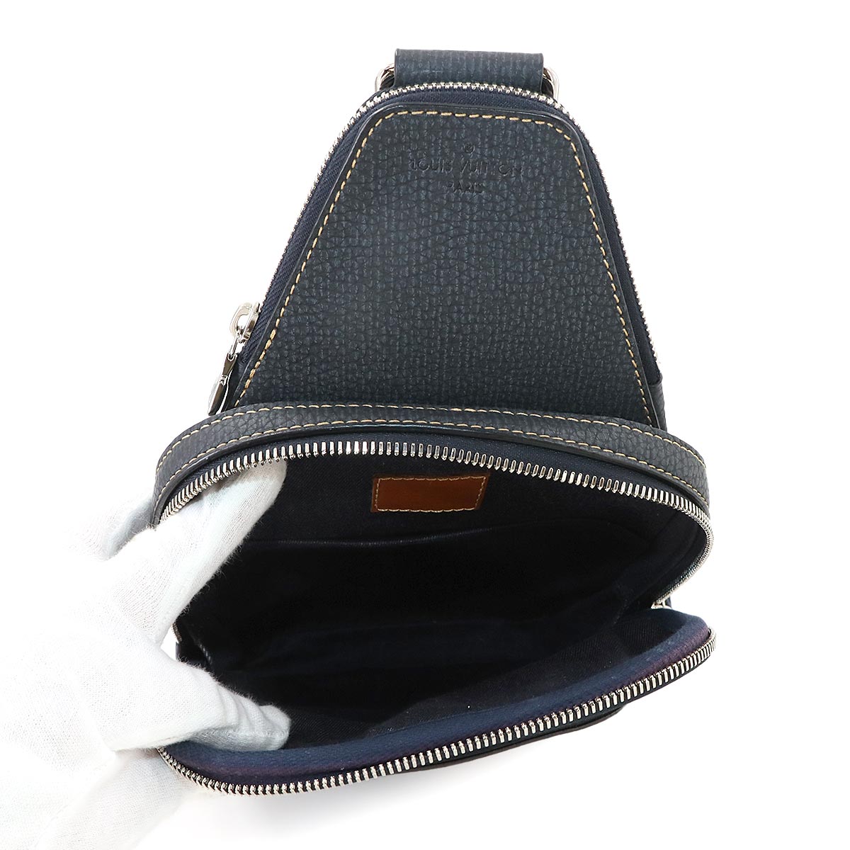 LV Fall Monogram Record Avenue Slingbag bag M46344