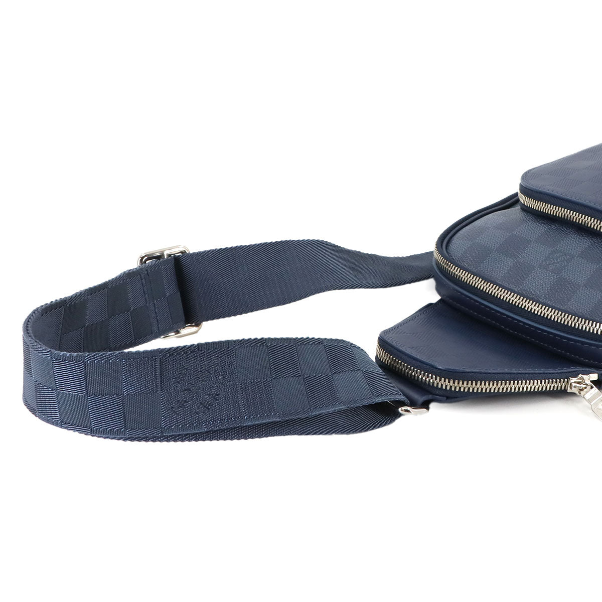Damier Infini Avenue Sling Bag Body Bag Navy N40439