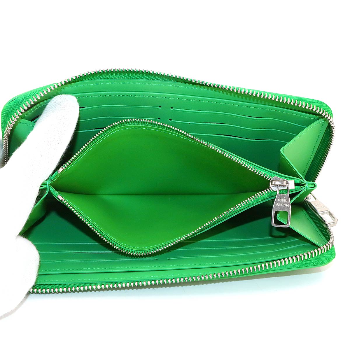 Monogram Taurillon Zippy Wallet Horizontal Green M25851