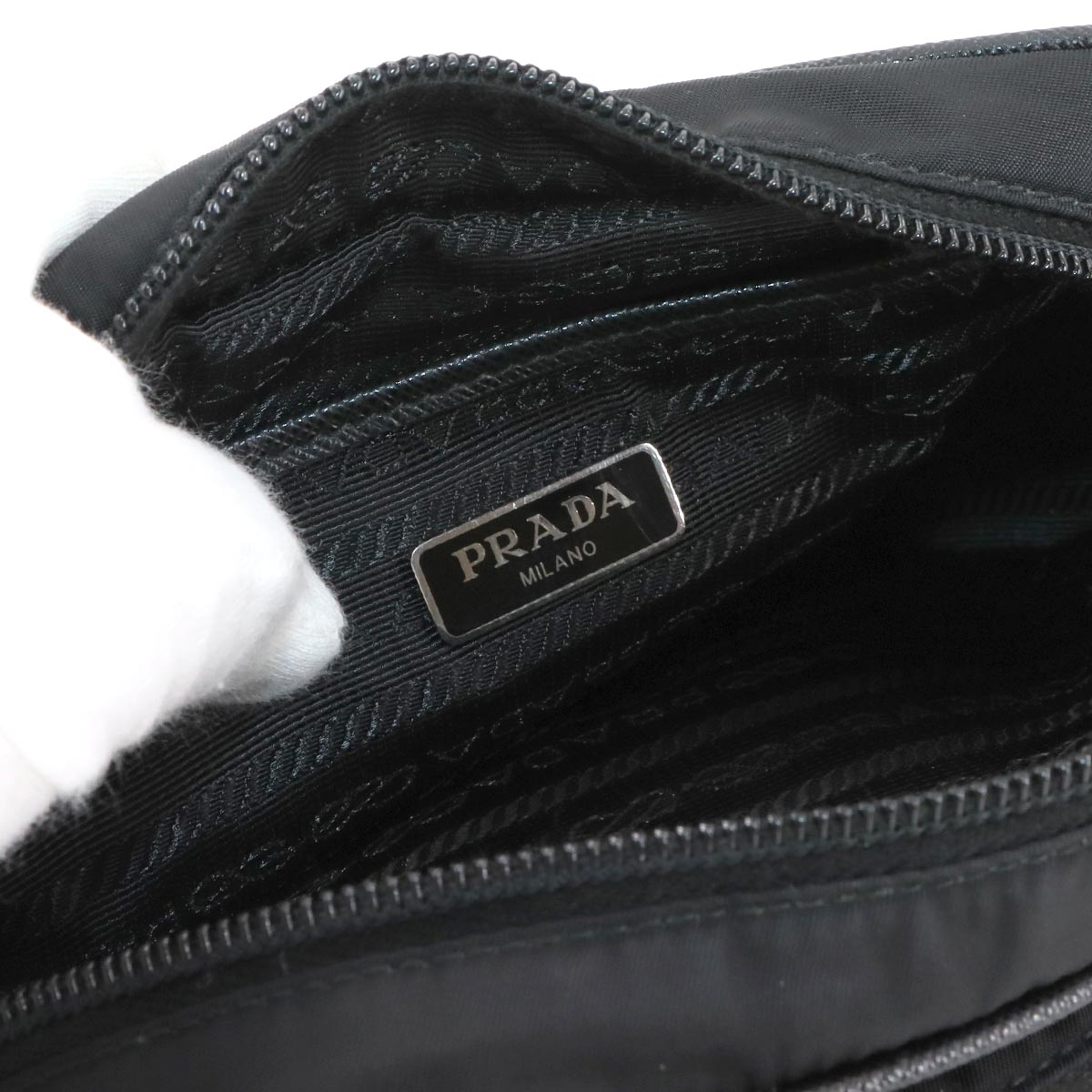 Re-Edition 2005 Shoulder Bag Nylon Leather Black 1BH153