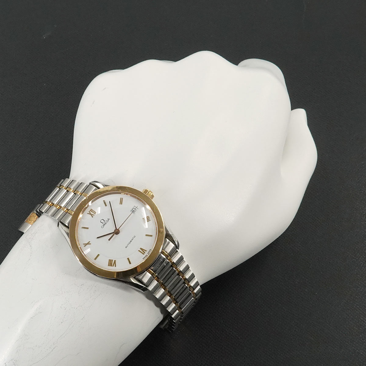 Classic Date 5203.50 Vintage Automatic White Dial Men's Watch