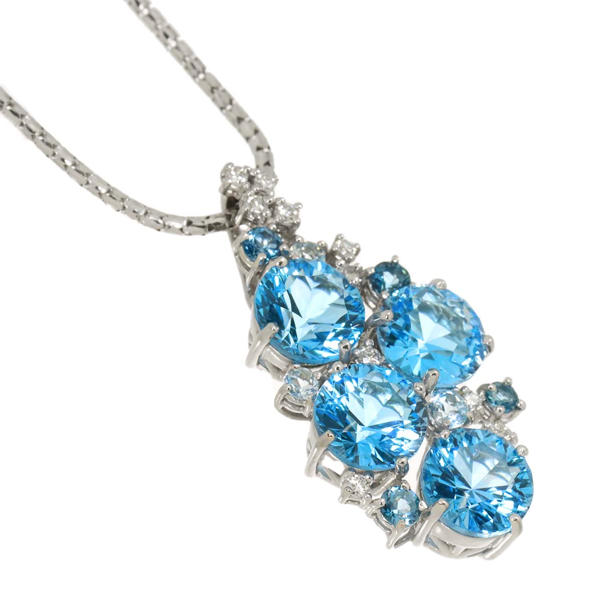 BlueTopaz 9.30/0.65ct Diamond 0.18ct Necklace 18K WG 750