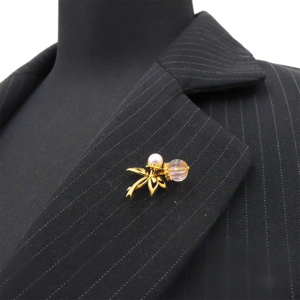 Akoya pearl 5.6mm Quartz Brooch 18K YG 750