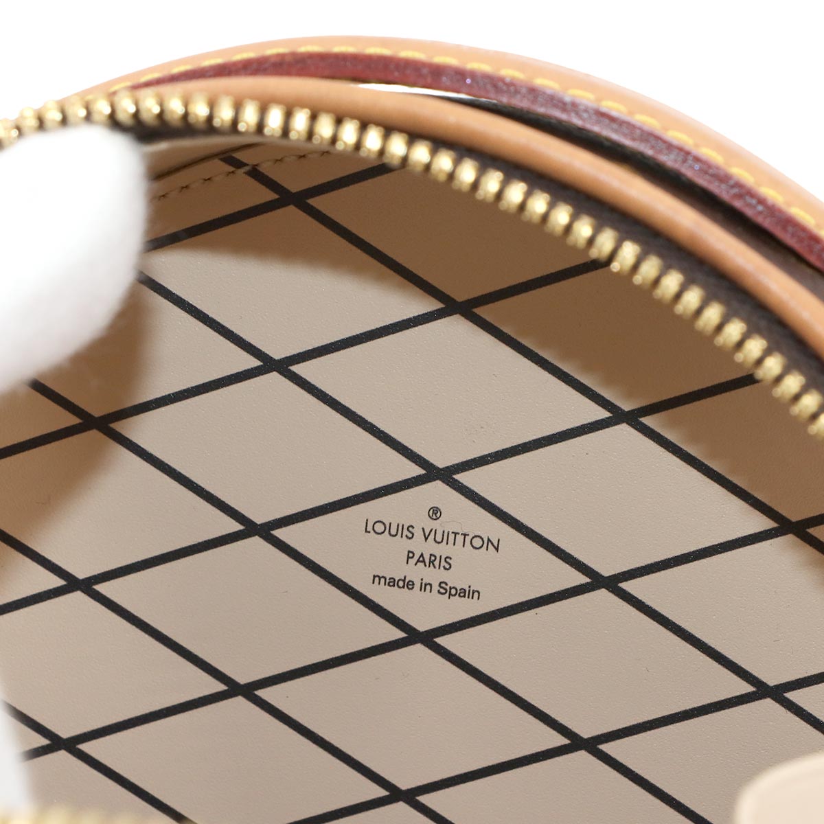 Monogram Mini Boite Chapeau Hand Shoulder Bag M44699