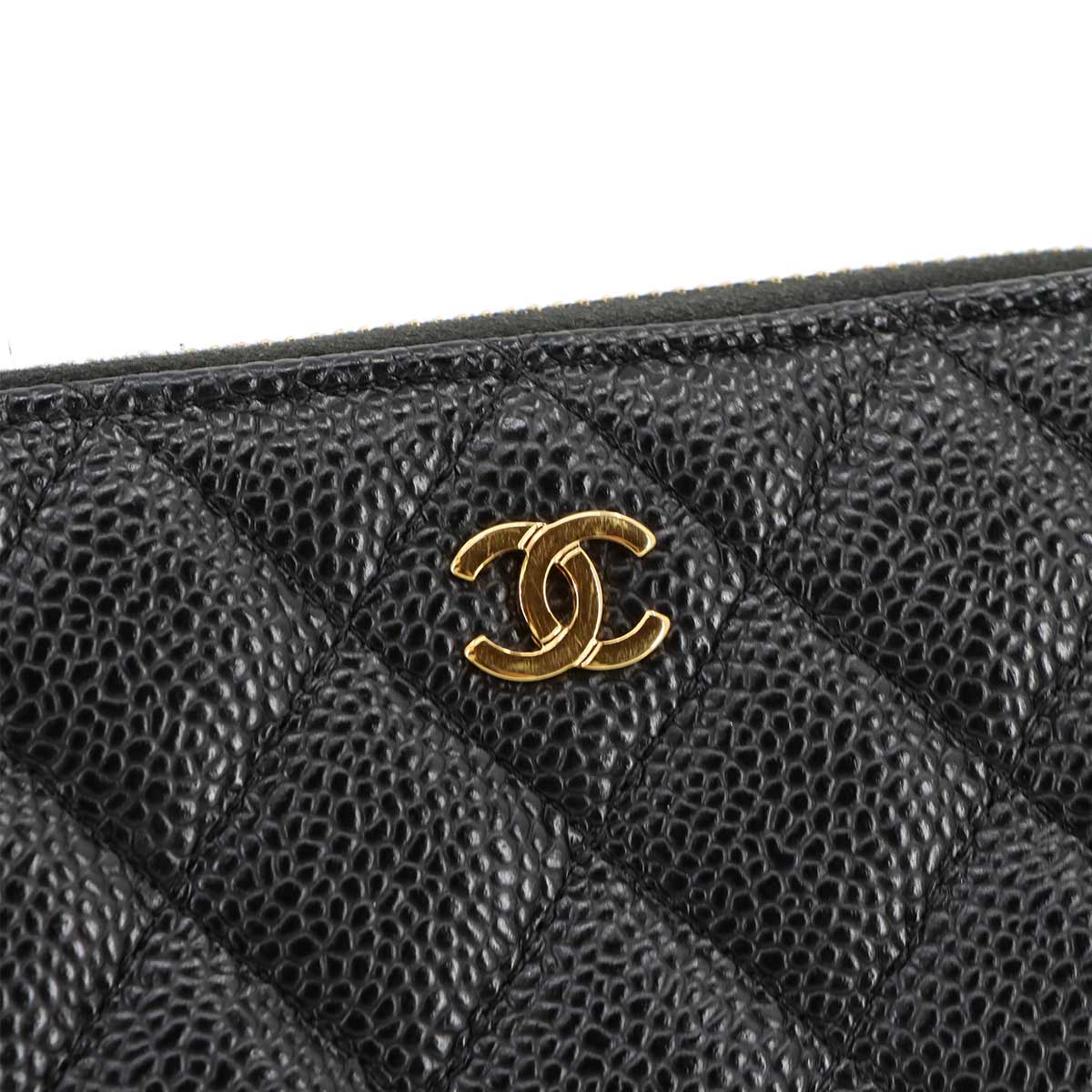 Matelasse Classic Long Zipped Wallet Leather Black AP0242