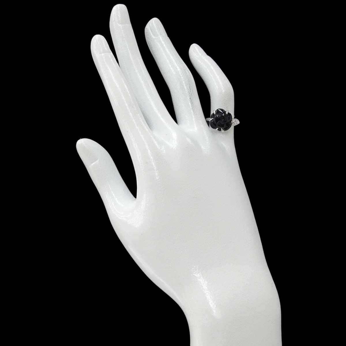 Camelia Onyx Diamond Ring 18K WG 750 Size48 4.5(US) Onyx Diamond Ring 18K WG 750 Size48 4.5(US)