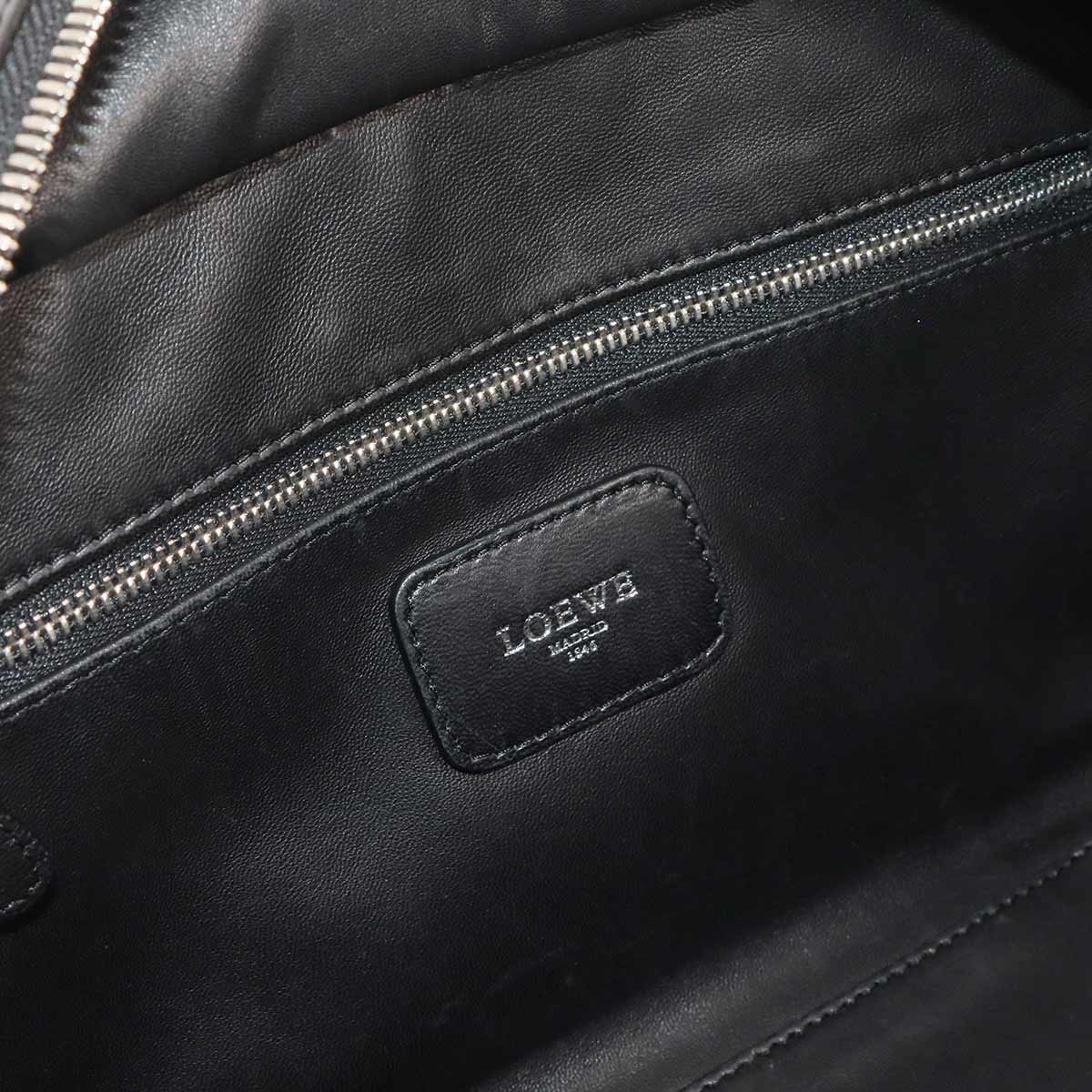 Amazona 28 Hand Bag Leather Black Anagram Purse