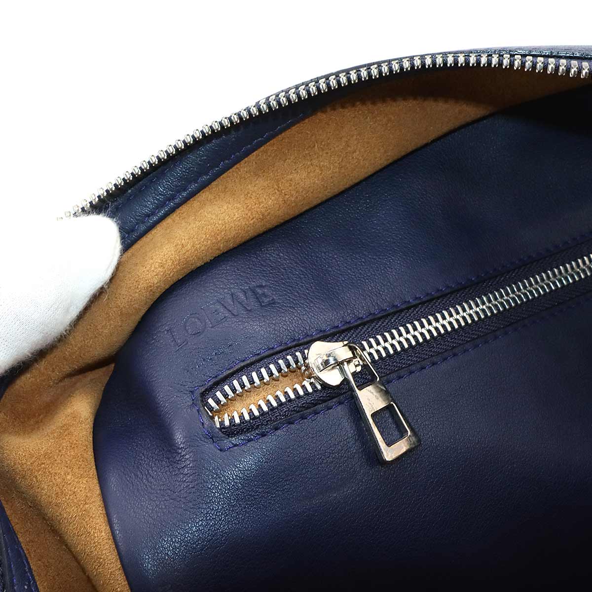 Amazona 36 Hand Shoulder Bag Leather Navy Anagram Purse