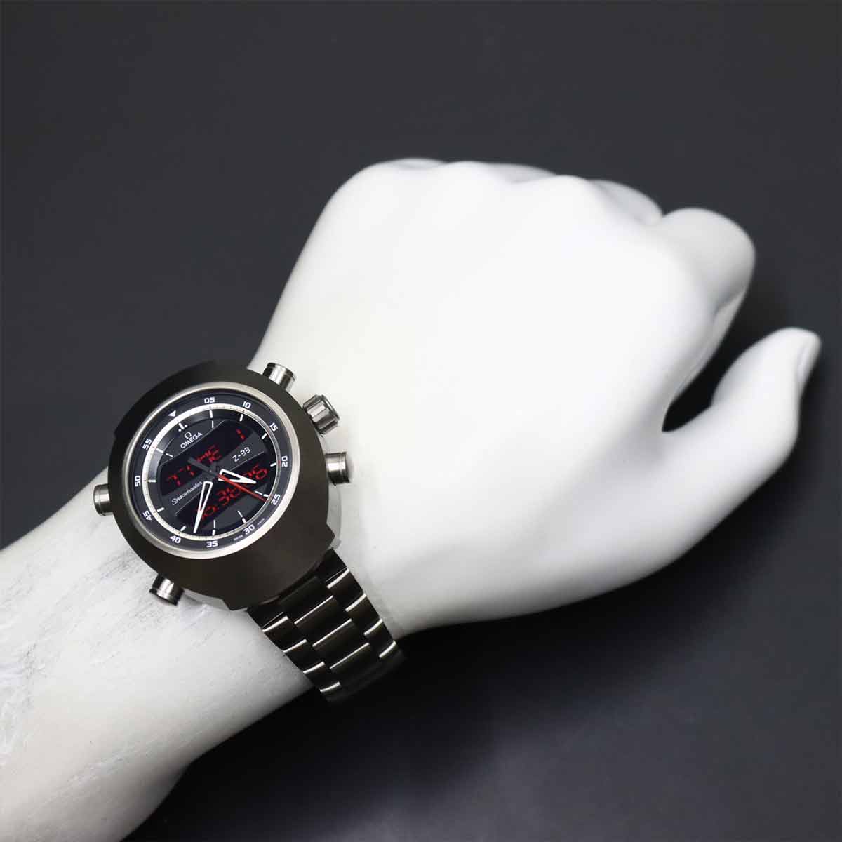 Spacemaster Z-33 325 90 43 79 01 001 Quartz Black Dial