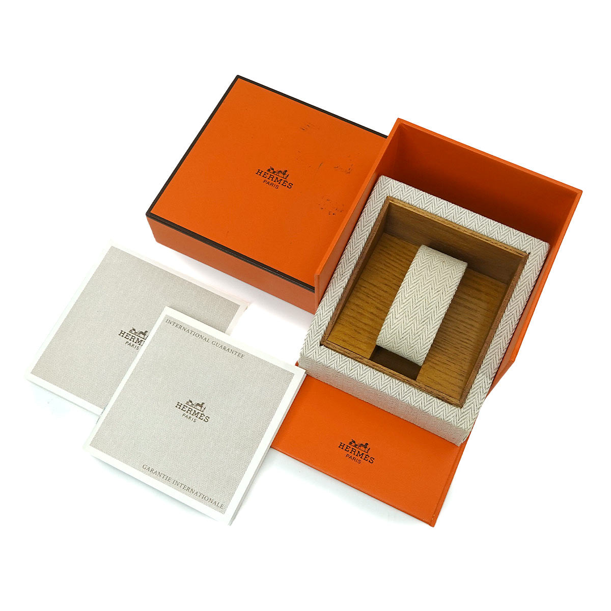 Medor Vintage pyramid Gold studs Quartz White Dial Ladies