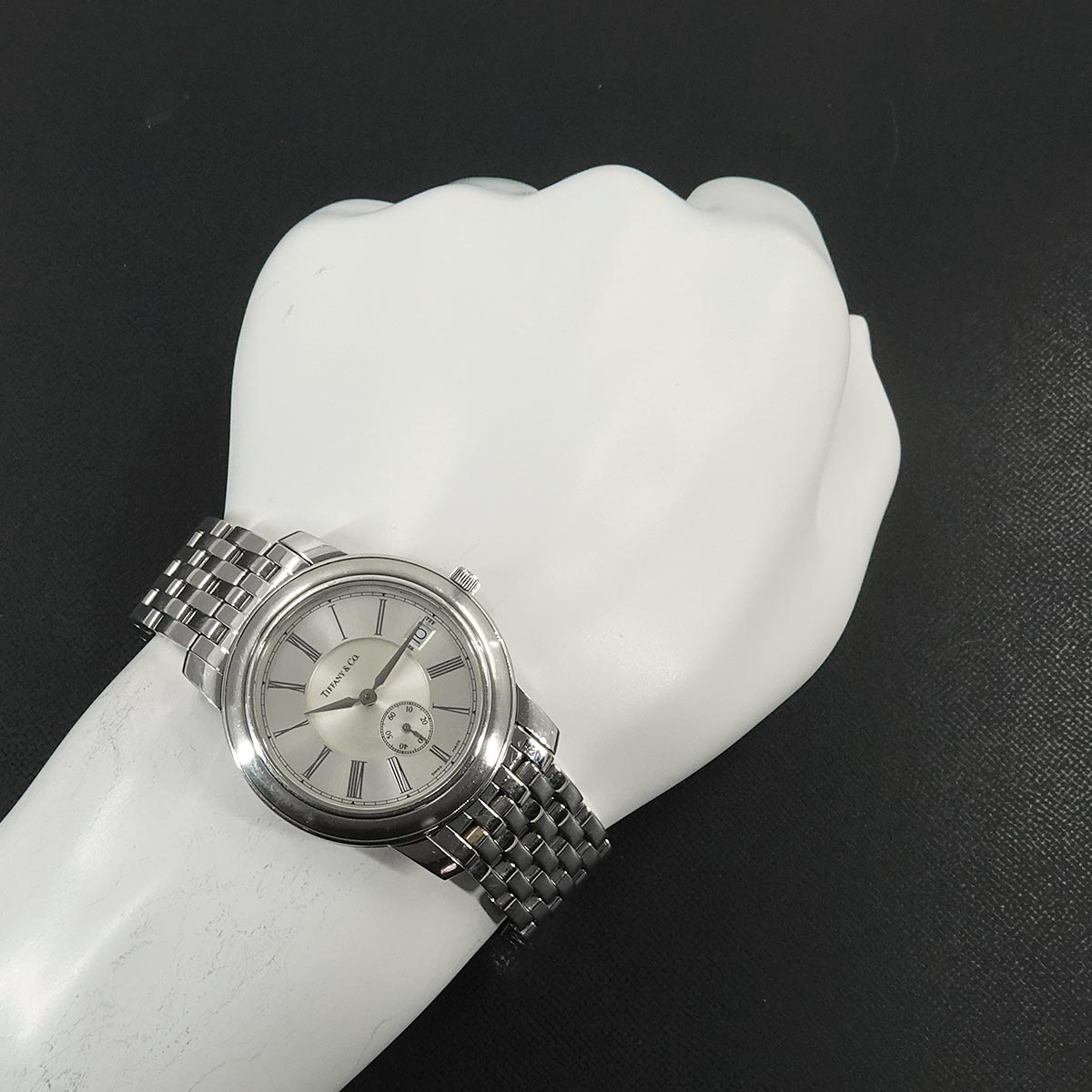 Mark Round Silver Dial Quartz Men's Watch
