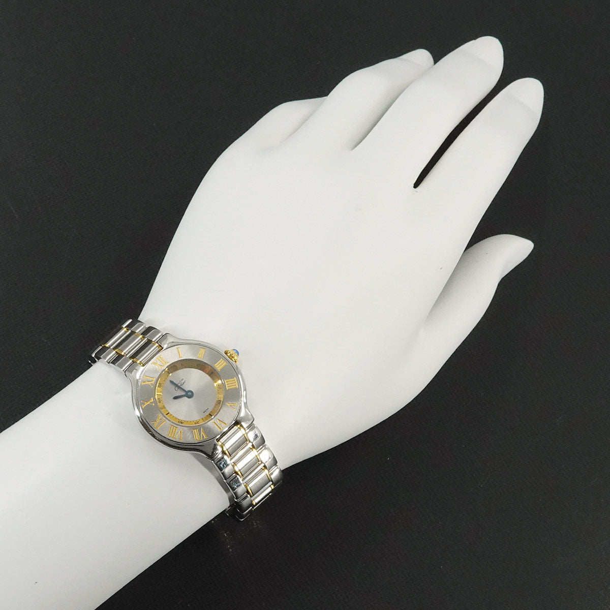 Must 21 Van Thian W10073R6 Quartz Silver Dial Ladies Watch