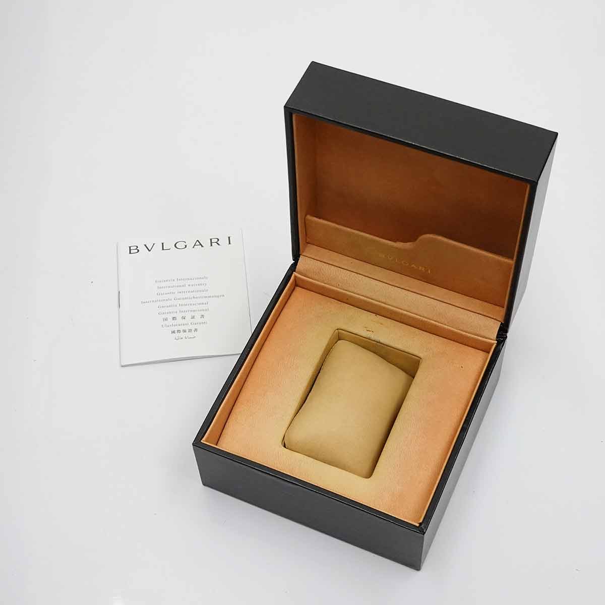 Asutorare Cherki AE36G 750 YG Diamond colored stones