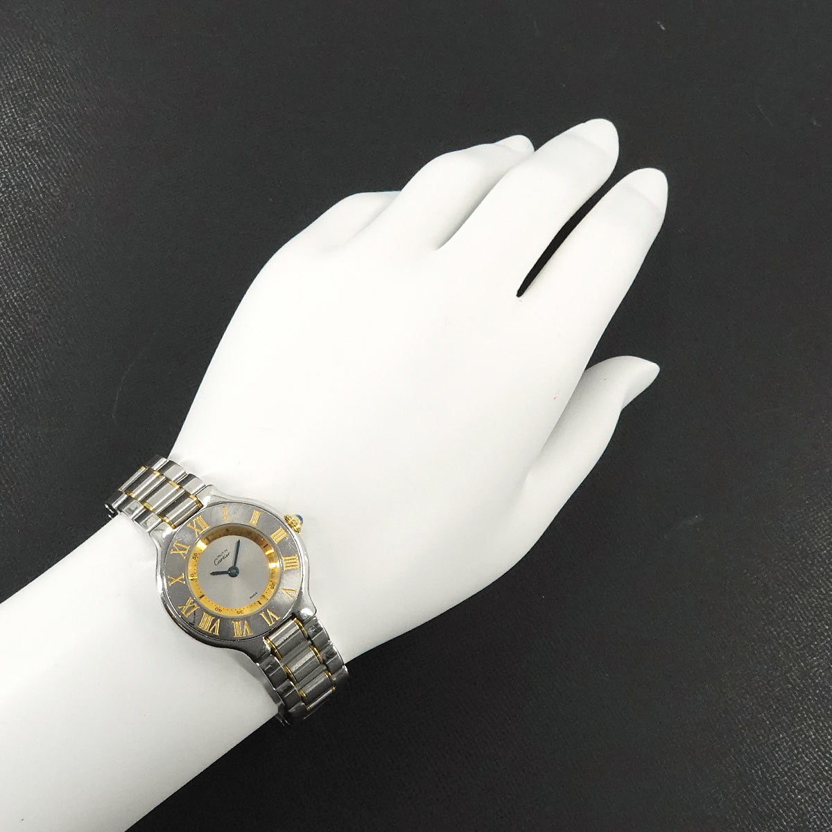 Must 21 Van Thian W10073R6 Quartz Silver Dial Ladies Watch