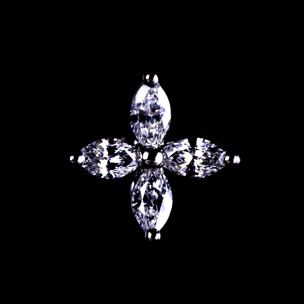 Victoria Diamond Mini Earrings Pierced Pt Platinum