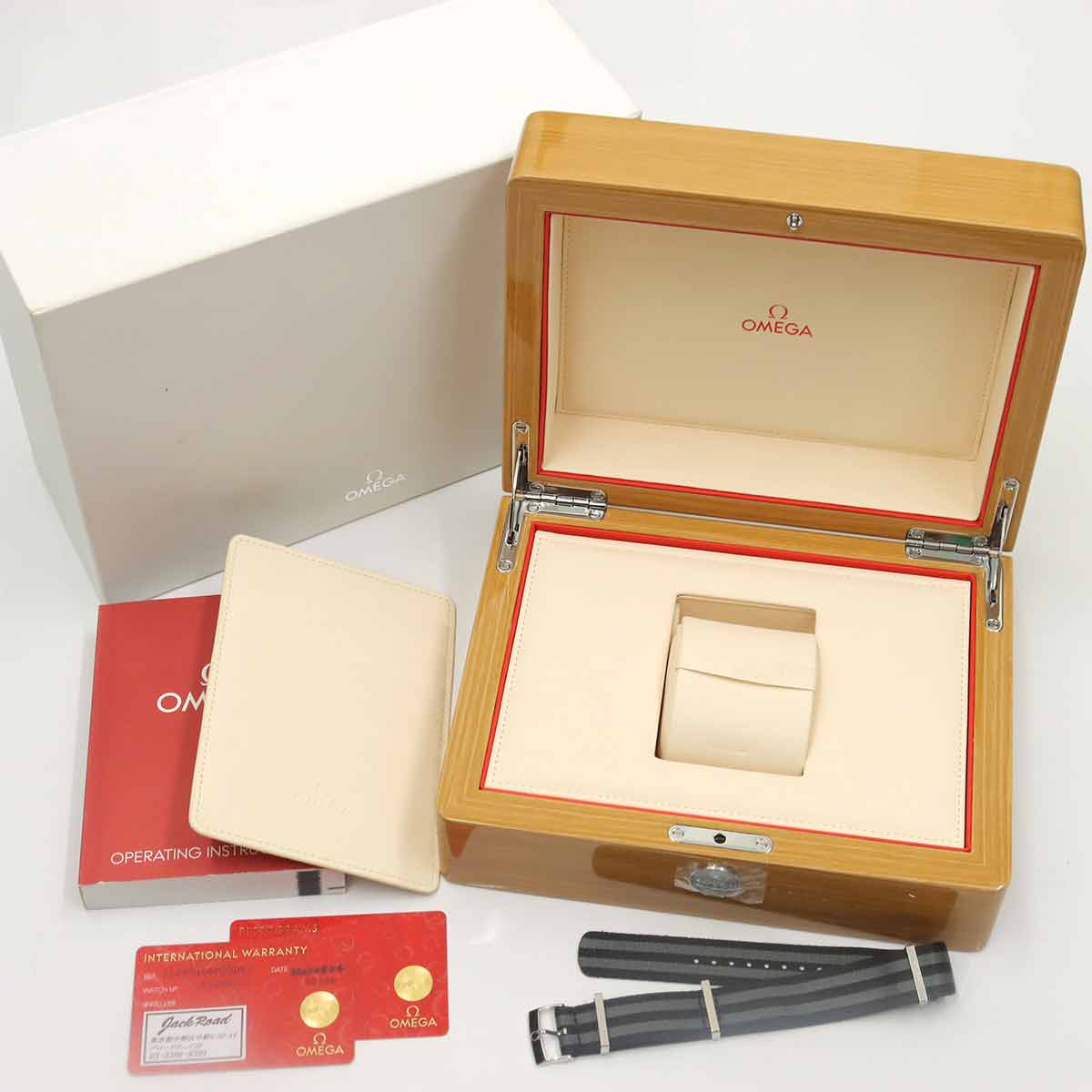 Speedmaster Racing 326 32 40 50 02 001 Automatic Silver Dial