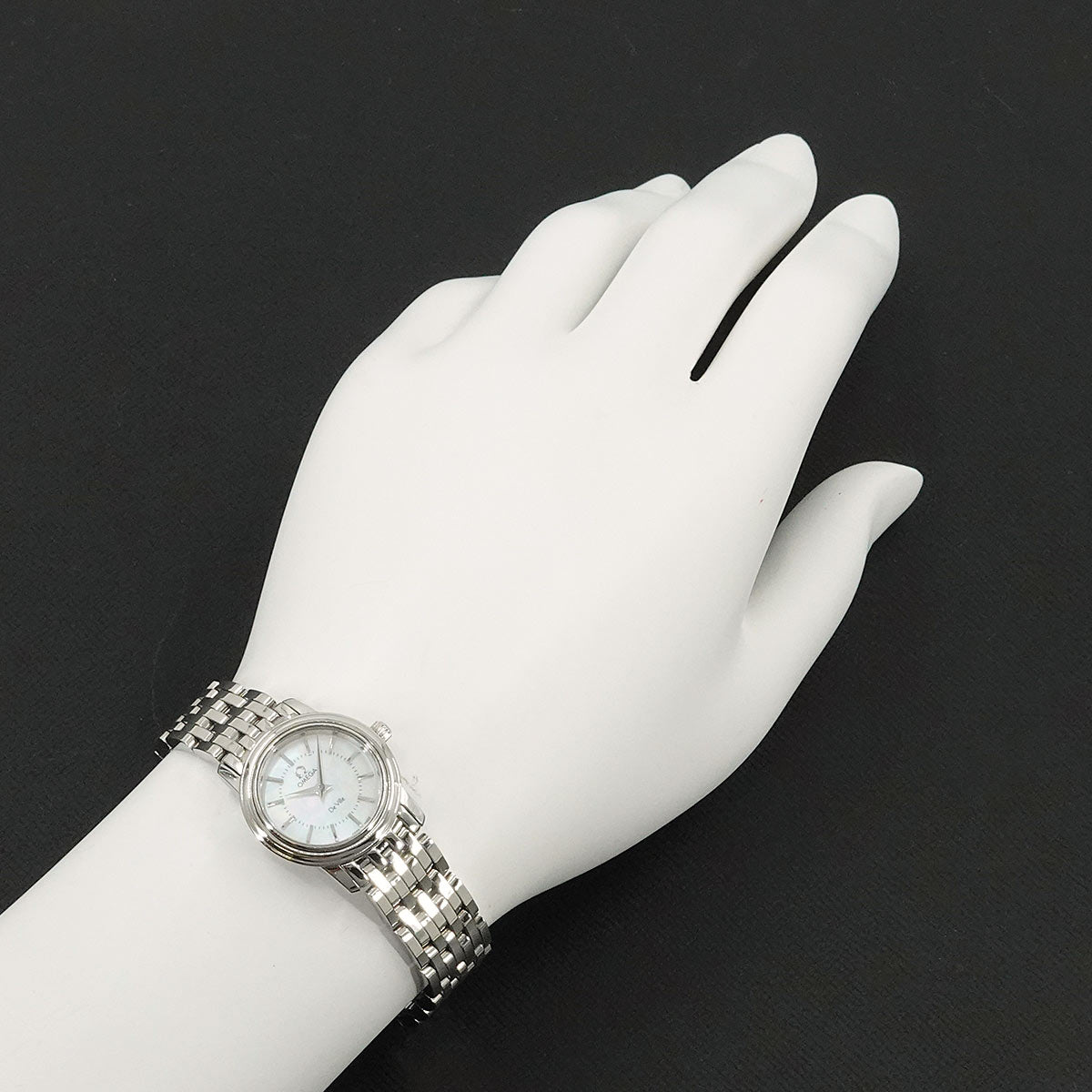 De Ville 4570 72 Quartz White Shell Dial Ladies Watch