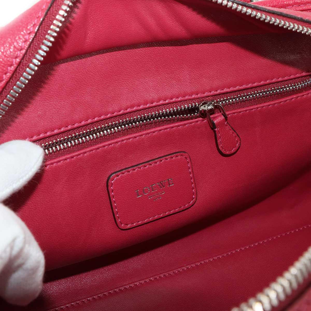 Amazona 28 Hand Bag Leather Red Anagram Purse