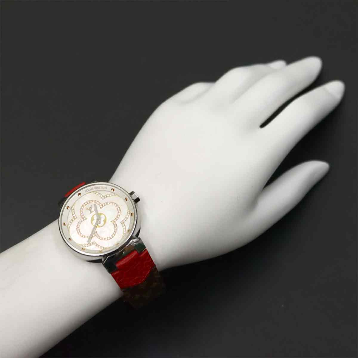 Tambour QA021 Diamond White Dial Quarts Mens watch