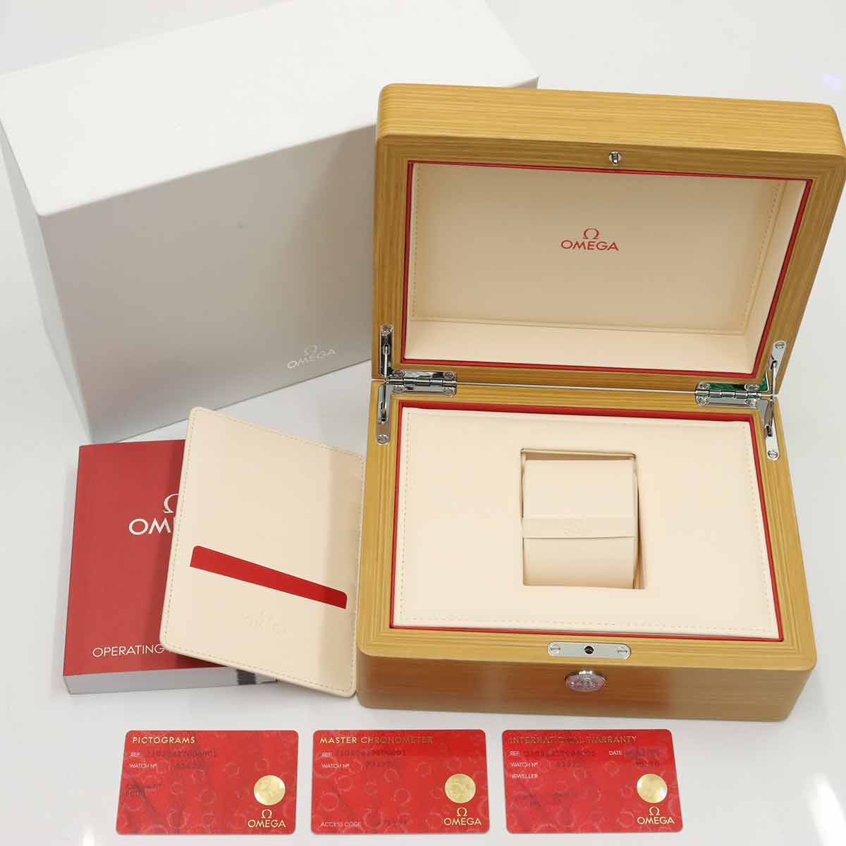 Seamaster 300 210 32 42 20 06 001 CO-AXIAL Date Gray Dial