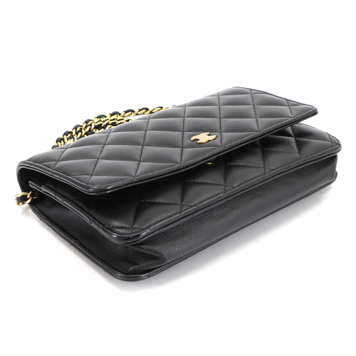 Matelasse Classic Chain Wallet Skin Leather Black AP0250