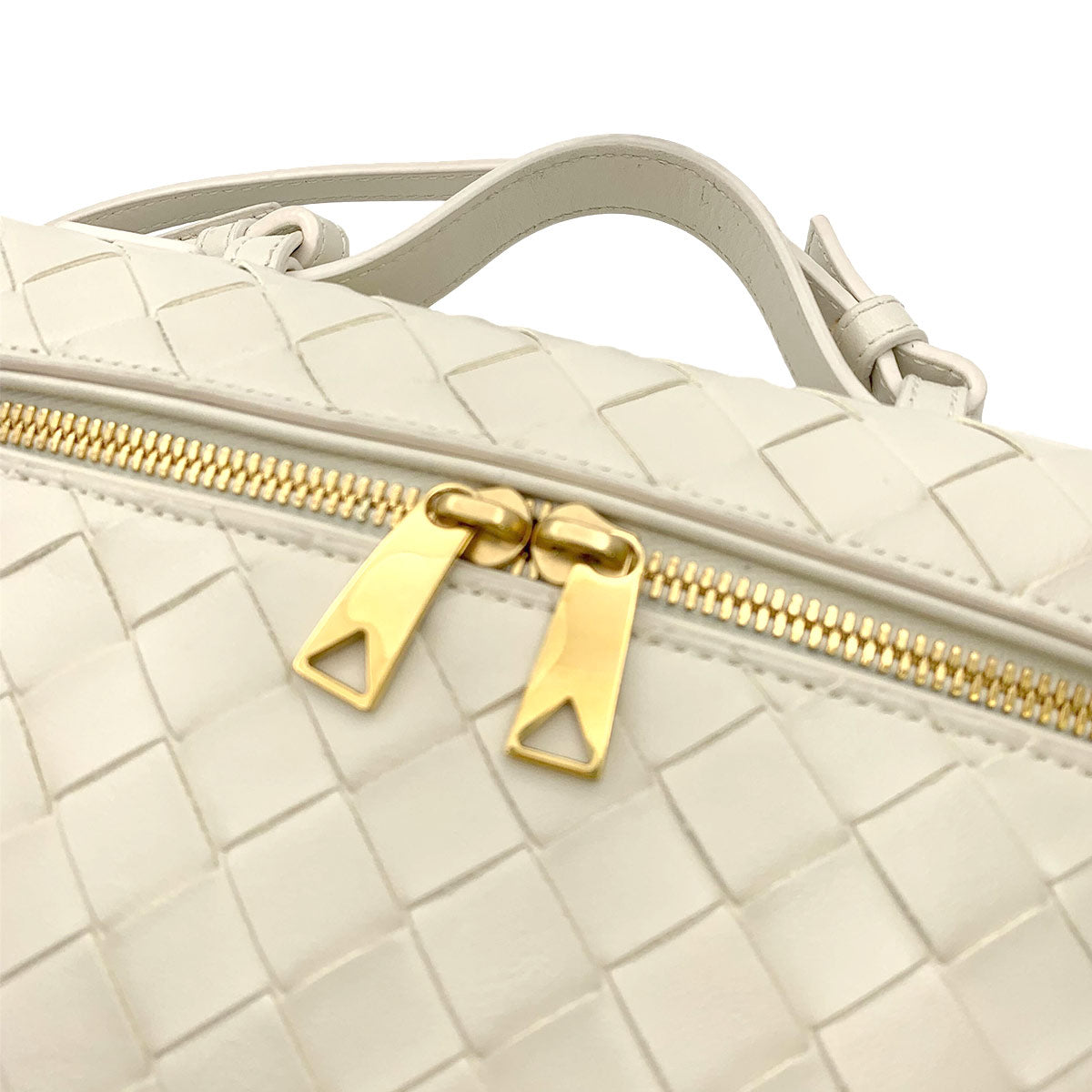 Intrecciato Bang Bang Vanity Hand Shoulder Bag 789109