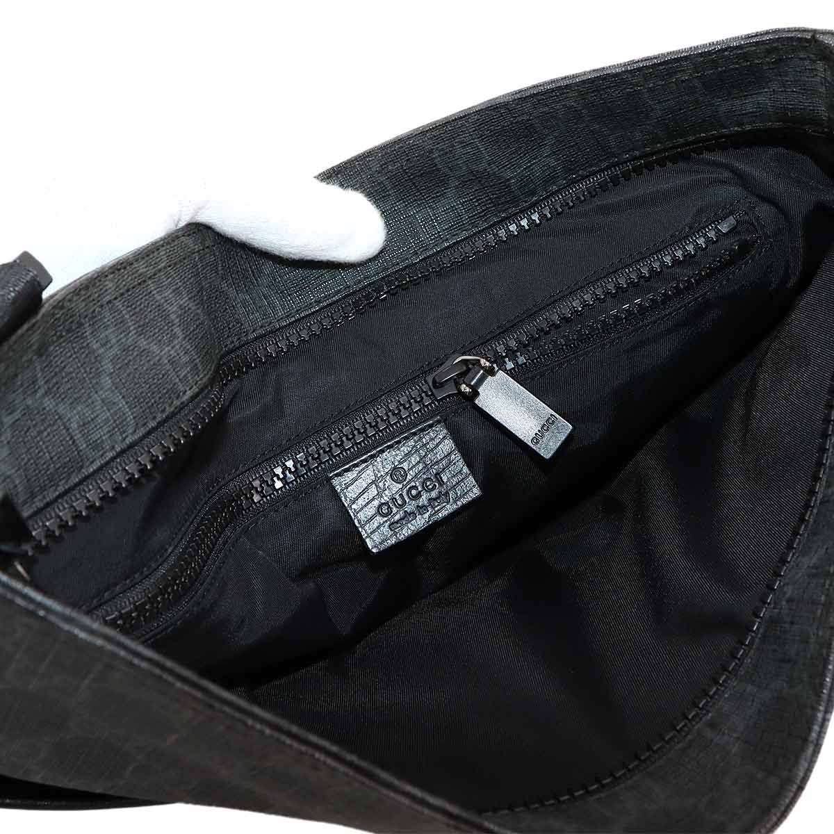 GG Supreme Messenger Shoulder Bag PVC Canvas Black 162904 Purse