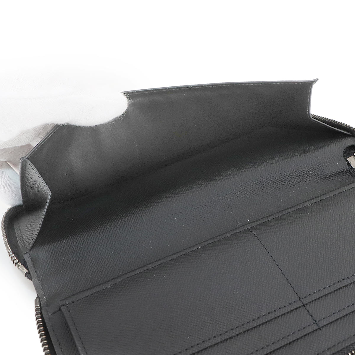 LOUIS VUITTON Monogram Eclipse Zippy Wallet Vertical Black M62295