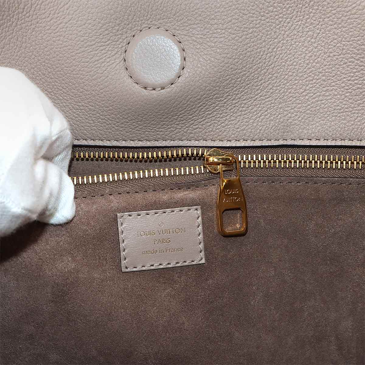 Veau Cachemire Tote W PM Tote Bag Leather Galet M94483